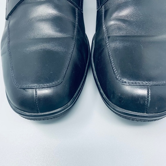 Prada Men’s Black Leather Loafer - Picture 2 of 15